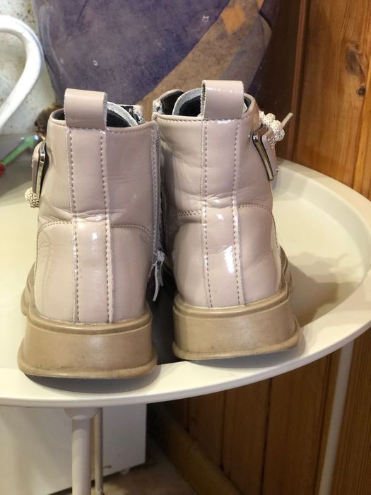 Весна,осінь,взуття ,дитяче,дівчинка,бежеві,лакові,28,демосезонні