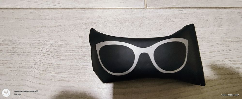 Захисні окуляри від бренду Uvex.