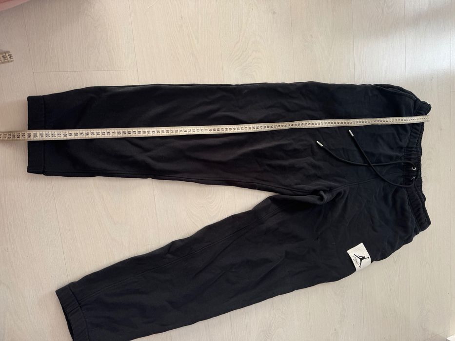 Spodnie dresowe Nike Air Jordan Flight Essentials Fleece r. L baggy