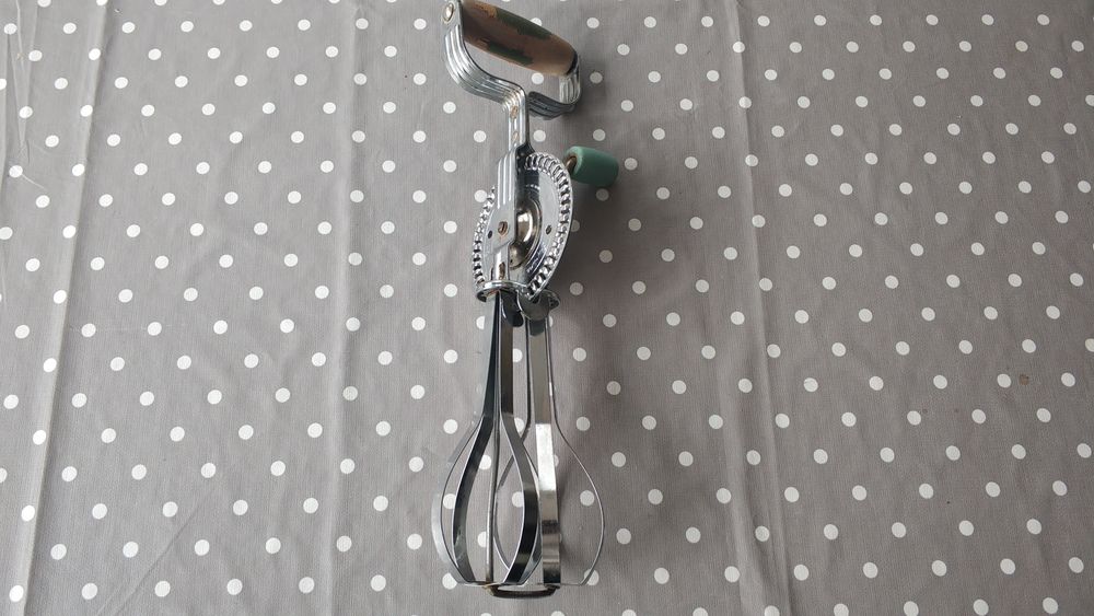 Vintage - Batedeira Manual à Manivela