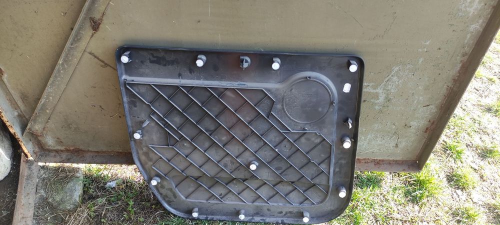 карта обшивка розсувних дверей замок рено канго кенго сітан citan