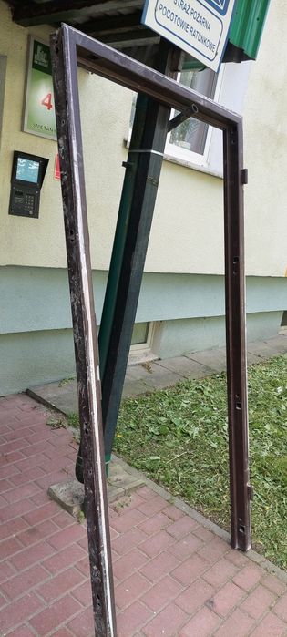 Drzwi Dierre  z demontażu 90 p do wewnątrz