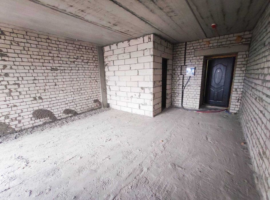 Продажа 1ком. Без ремонта. Ж/к Чайка ул.Лобановского д.30