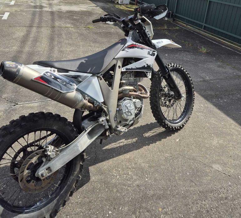 Ajp pr5  250 Enduro