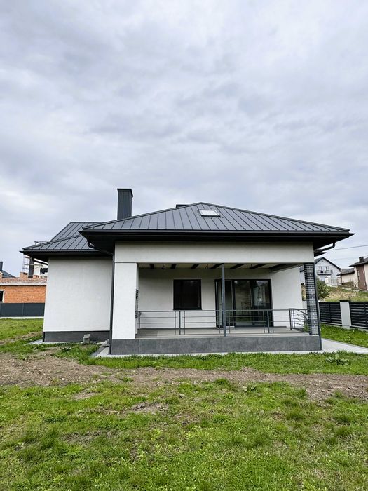 Продаж будинку, Солонка, вул.Нечуя-Левицького,280 м.кв без комісії