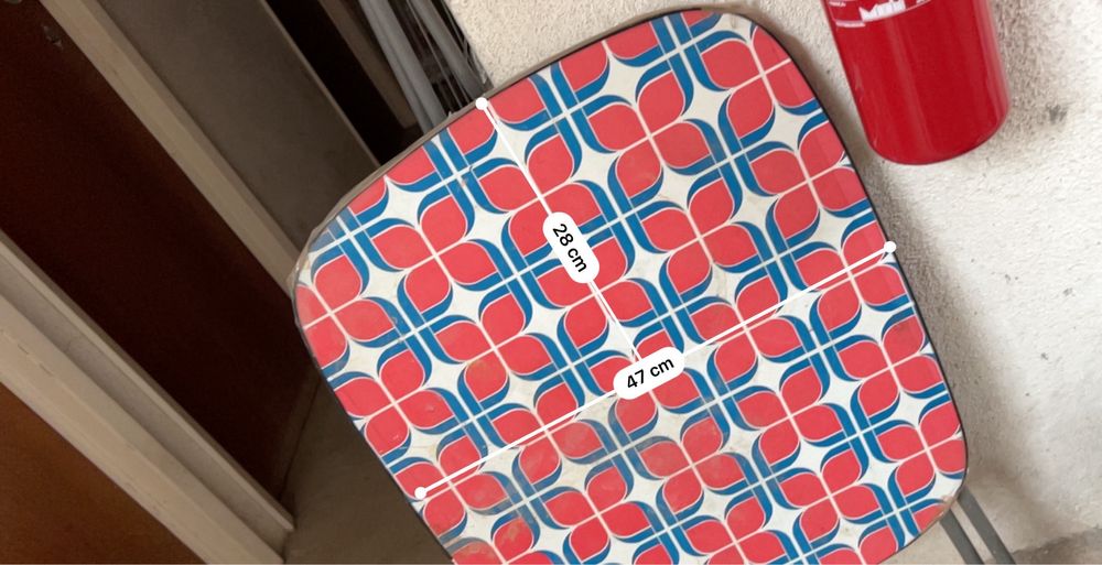 Mesa pequena vintage