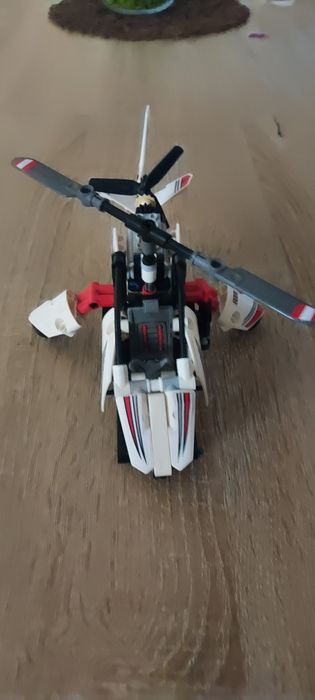 LEGO technic 42057