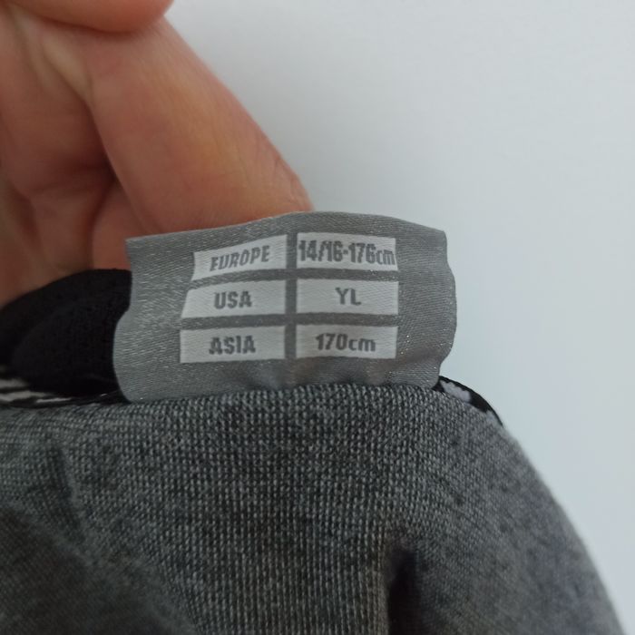 Bluza sportowa Hummel rozm. 176cm