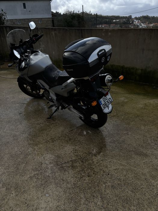 Suzuki V-strom 650