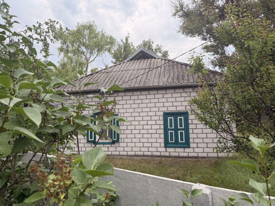 Продам невеликий будинок на березі р. Псел
