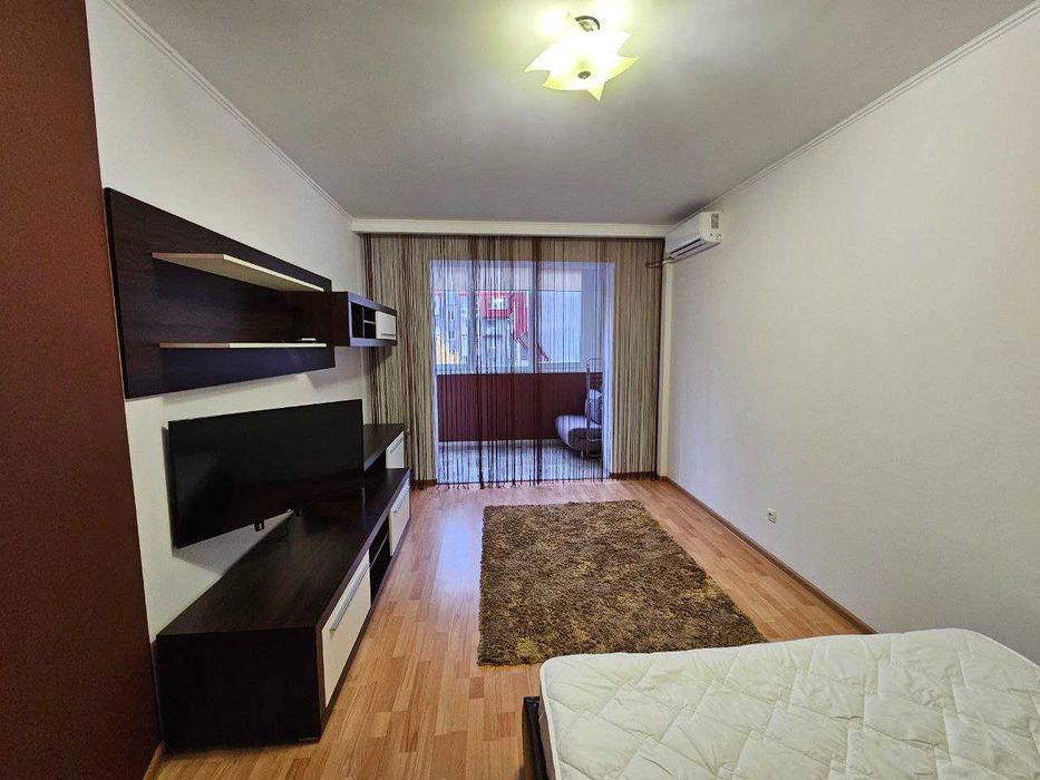 Оренда 1 кім квартири на Гнатюка, поруч парк та озеро