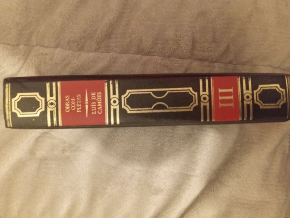 Luís de Camões livro