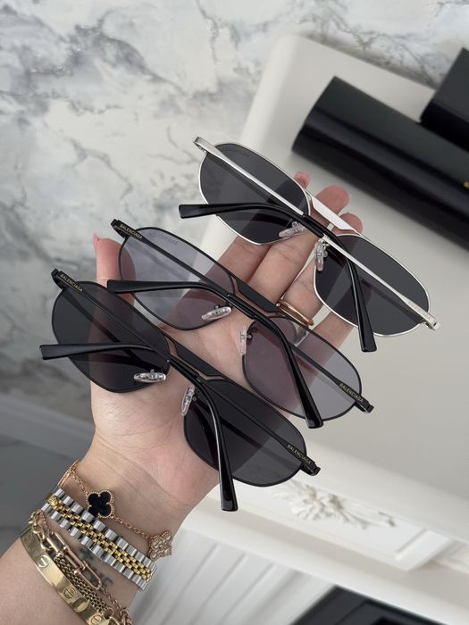 Солнцезащитные очки Balenciaga