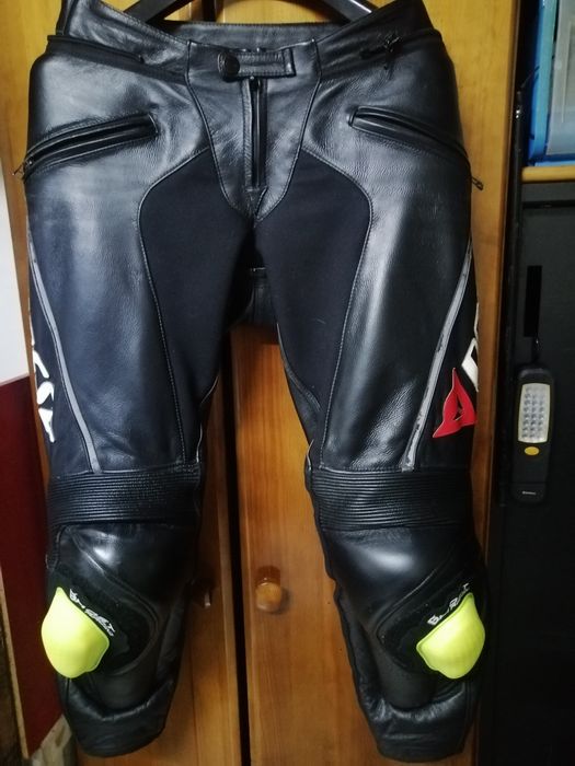 Fato,botas  e calças