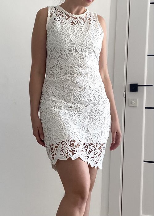 Неймовірно гарна сукня