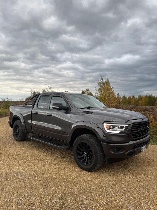 Dodge RAM 1500  5.7 hemi
