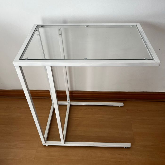 Mesa de suporte com vidro