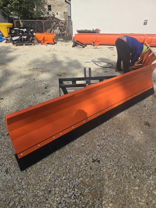 Pług do śniegu z mocowaniem na TURA i TUZ – wysyłka cała Polska