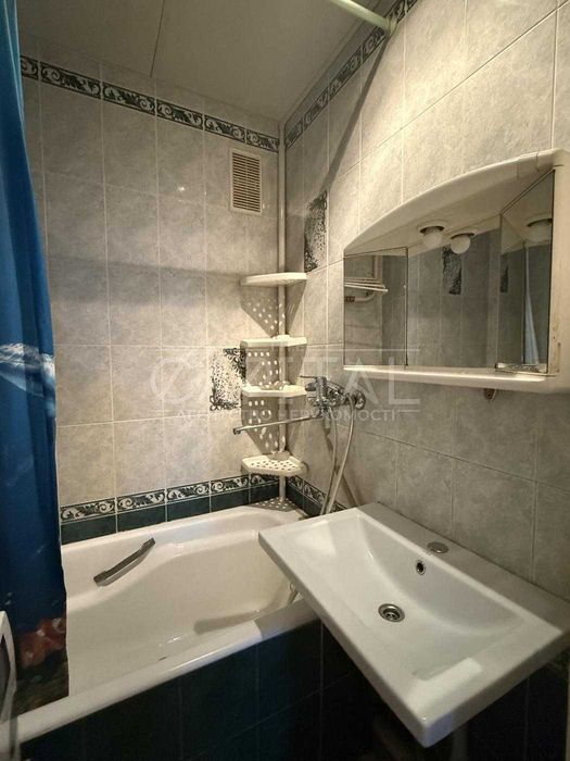 Продаж 3к кв вул. Левандівська 14 (Аніщенка) цегляний буднок , газ , Центр міста парк Вічної Слави, Маріїнський парк, Печерський район