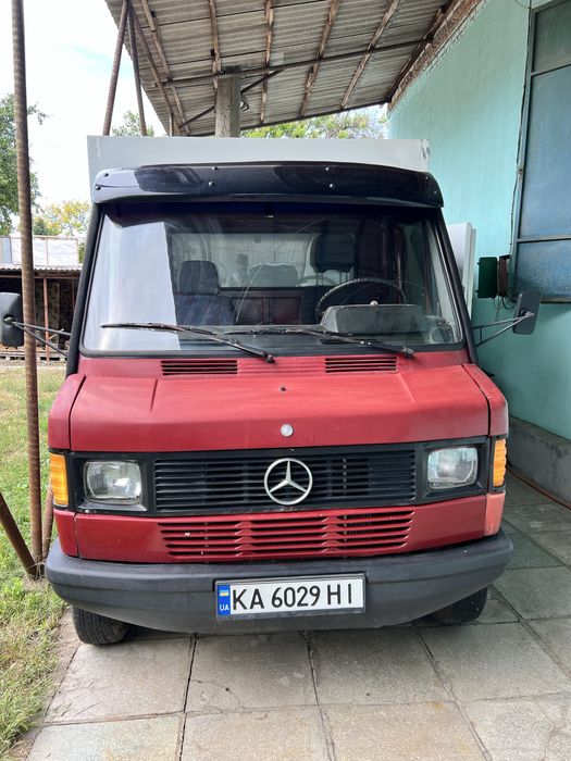 Mercedes Benz 410D розвізник морозива