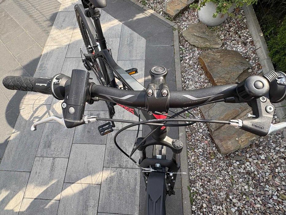 KROSS LEA koła 26" rama 17"