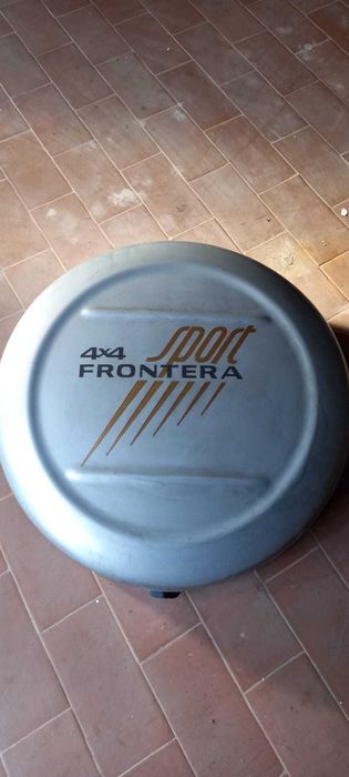 Suporte pneu suplente Frontera RS Sport