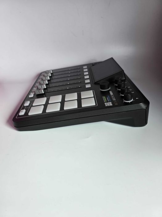 Mesa de mistura RODECaster Pro II 2