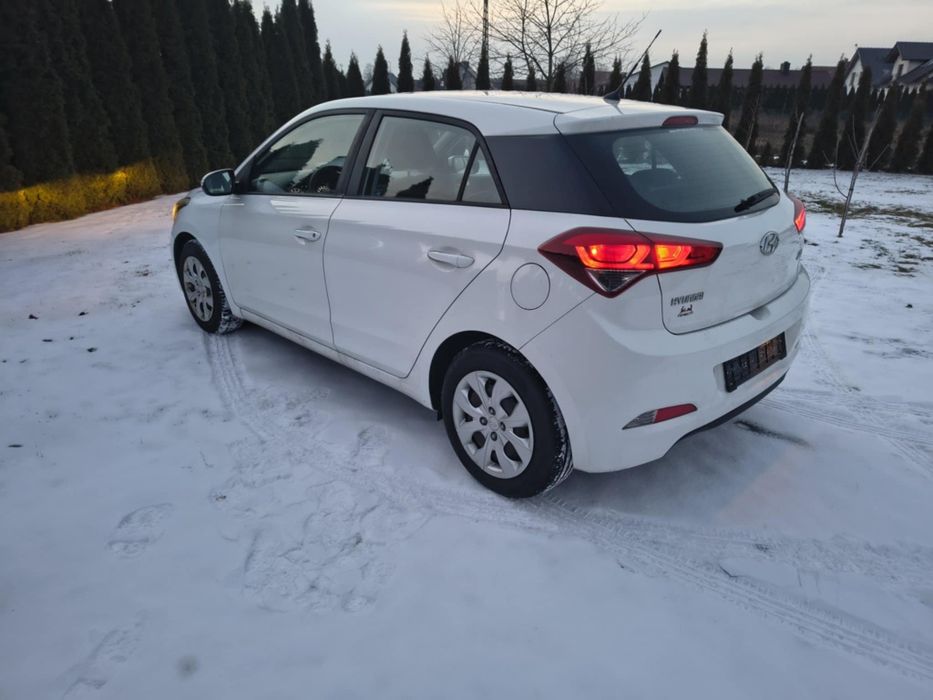 Auto  HYUNDAI  I 20