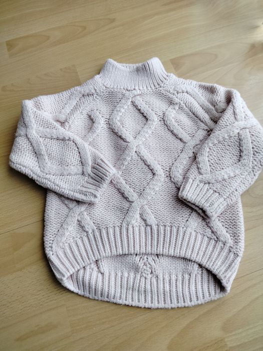 Różowy sweterek Reserved