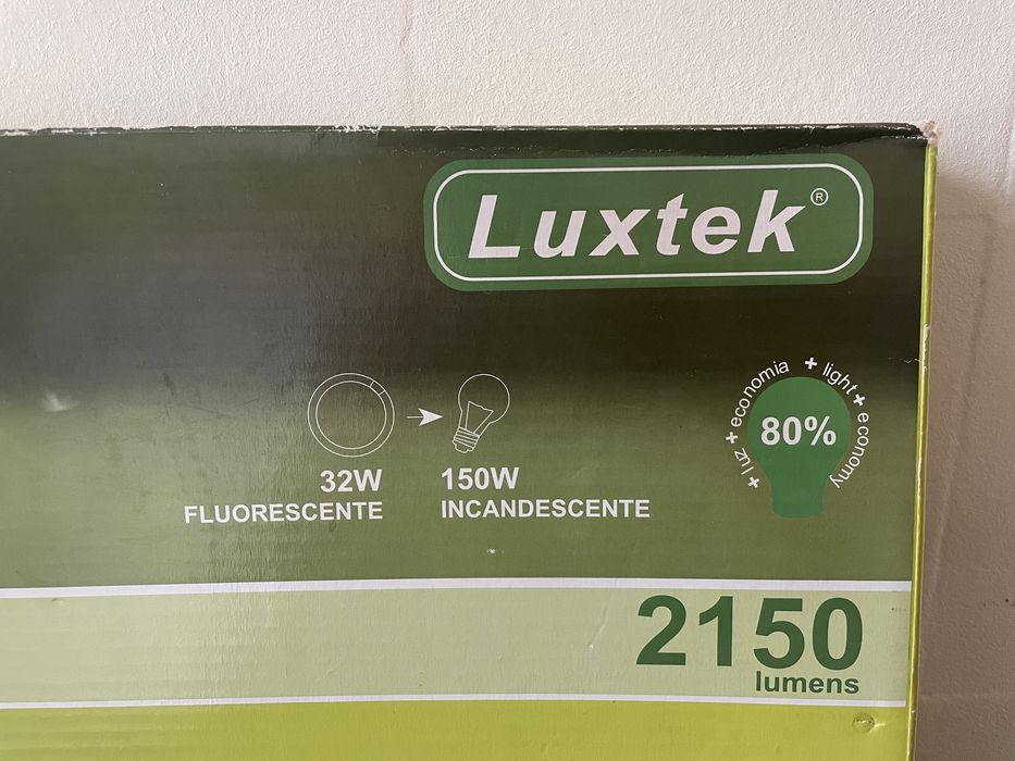 Tubo Fluorescente Circular 2150L | Circular Fluorescent Light Bulb