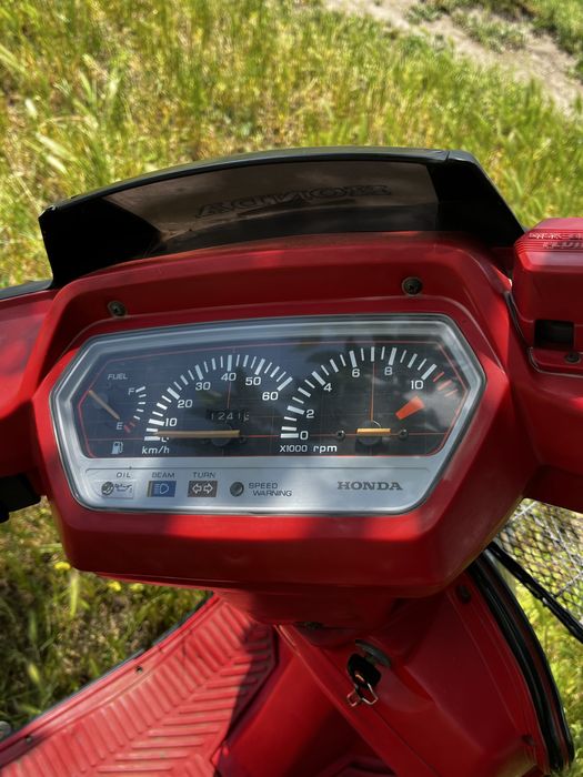Honda lead af 10