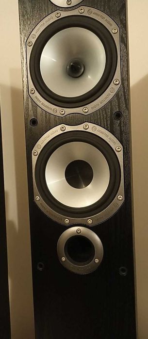 Colunas MOnitor Audio Bronze 5