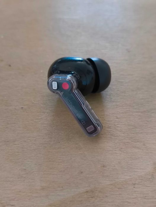 Nothing Ear (2) preto _ peças (caixa carregamento sem fios + earbud direito), usado em condição como novo
