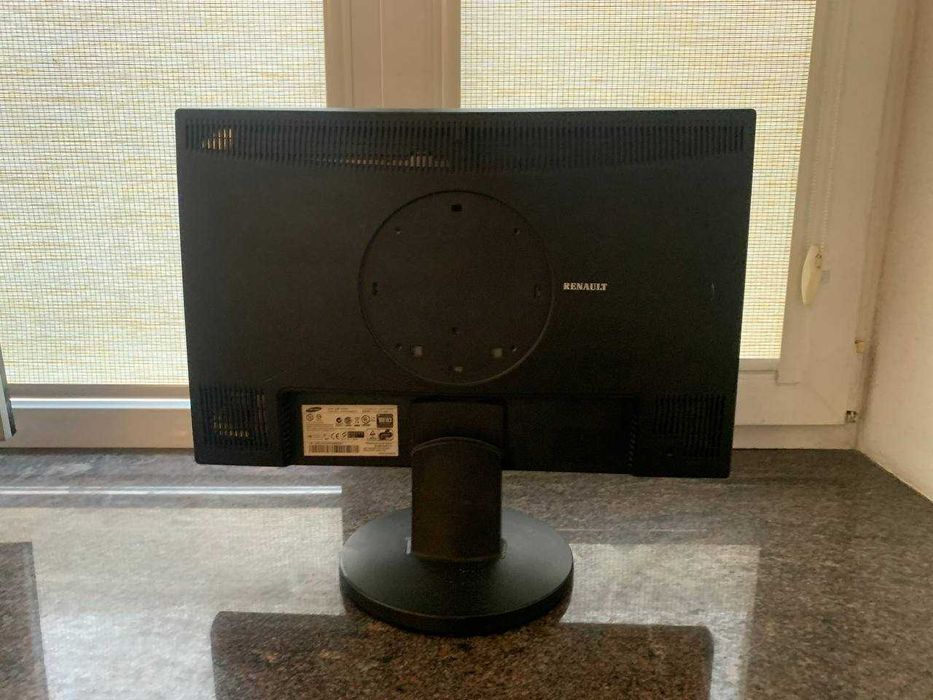 Монітор Samsung  SyncMaster 2243nw для офісу