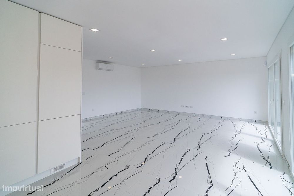 Moradia isolada T4 + 1 em Coimbra