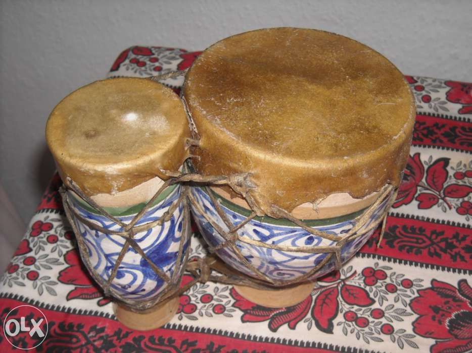 Djambé azul e branco