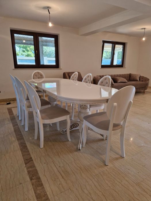 Комплект обеденный стол и стулья. Кухонний стіл та стільці.