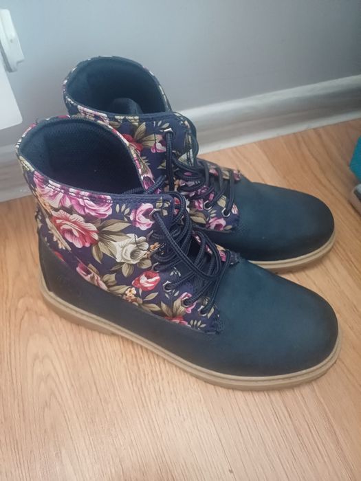Buty za kostkę w kwiatki 38