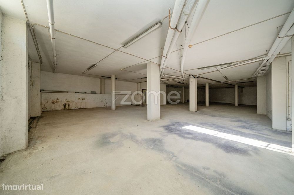 Comércio, oportunidade de investimento no Centro Comercial Barrosel...