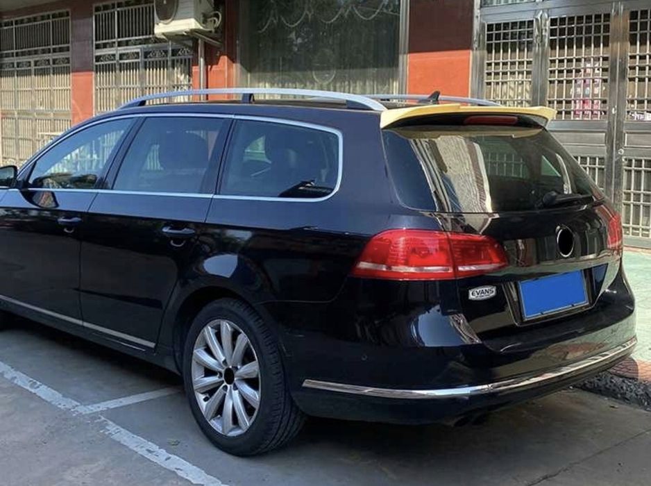 VW Passat B7 Kombi Lotka Spoiler Dokładka Tylna Czarny Połysk