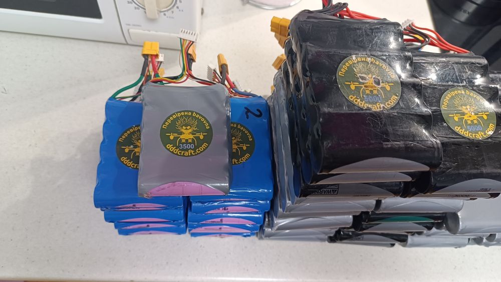 Дополнительные батарейки на Mavic, Matrice