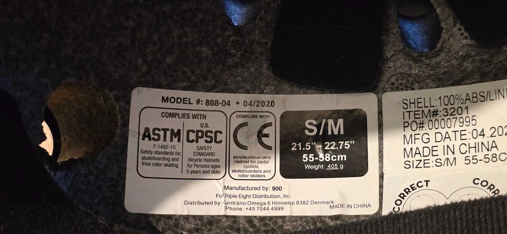 Kask eight ball 55-58 S/M czarny