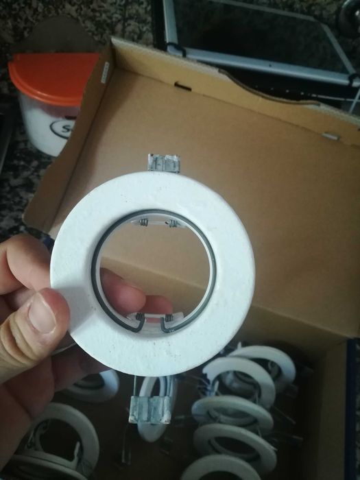 15 Aros (focus) para teto falso.