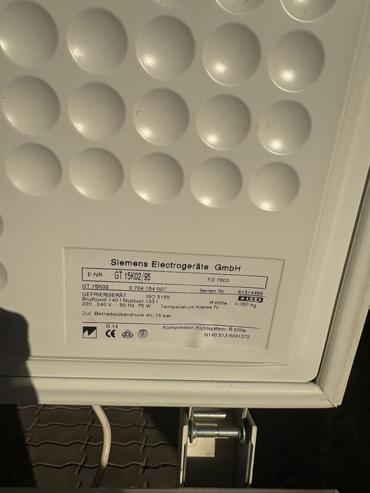 Морозильна камера Siemens gt 15k02 95