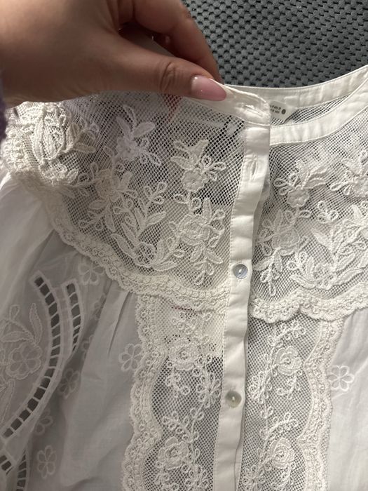 Неймовірно гарна Блуза zara , нова , розмір м-хл