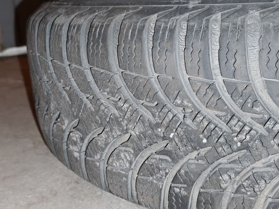 Koła 5x100 z oponami 185/60/14 VW SEAT Skoda