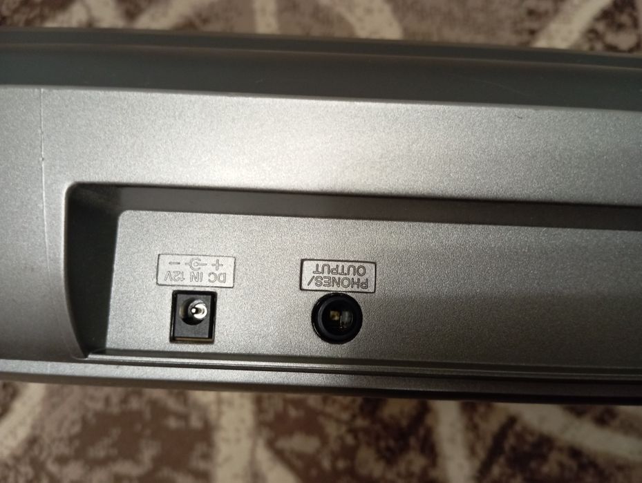 Синтезатор YAMAHA PSR-R300