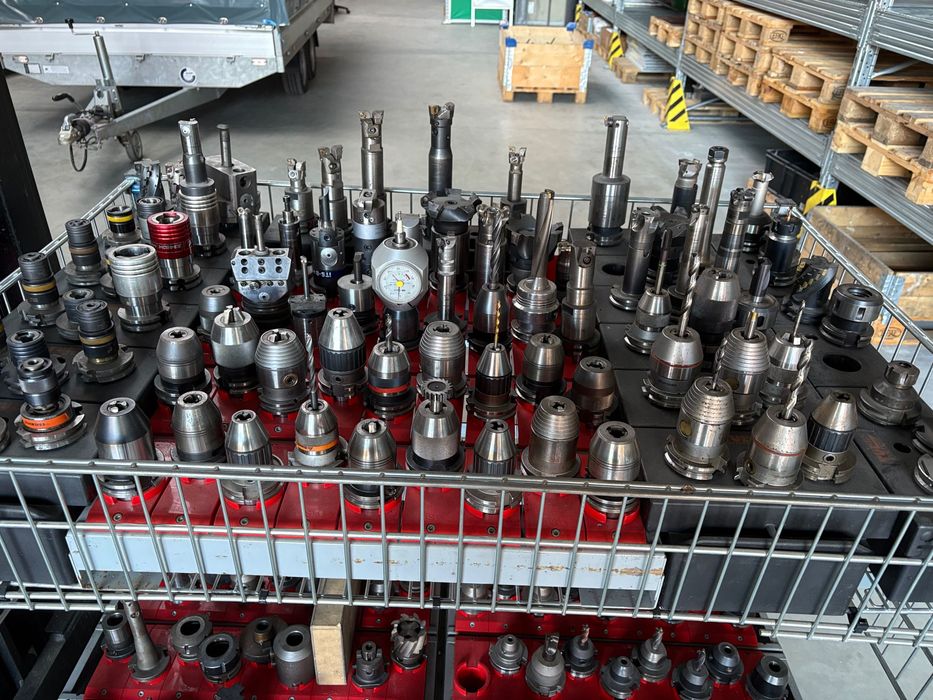 Тримачі інструментів SK40 до фрезерного верстату