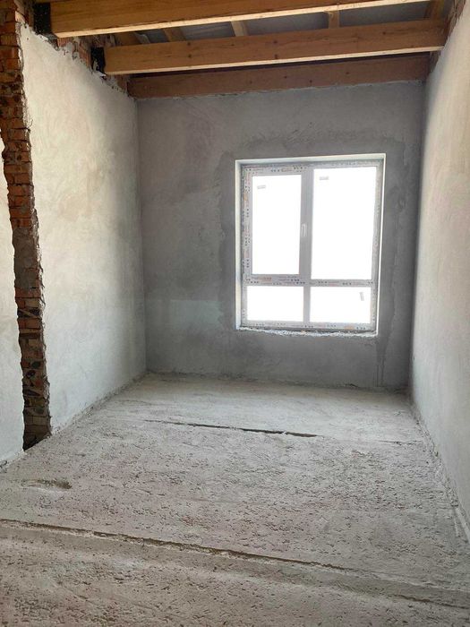 терміновий продаж таунахауса в крихівцях