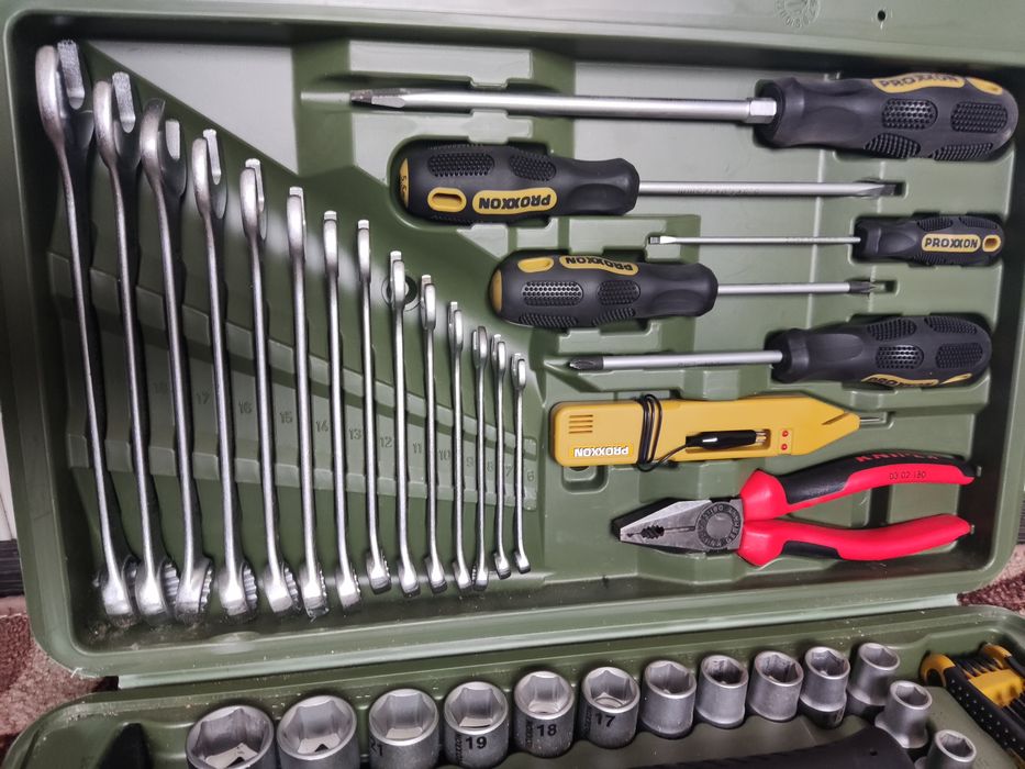 Автомобильный и универсальный набор инструмента Proxxon (47 предметов)